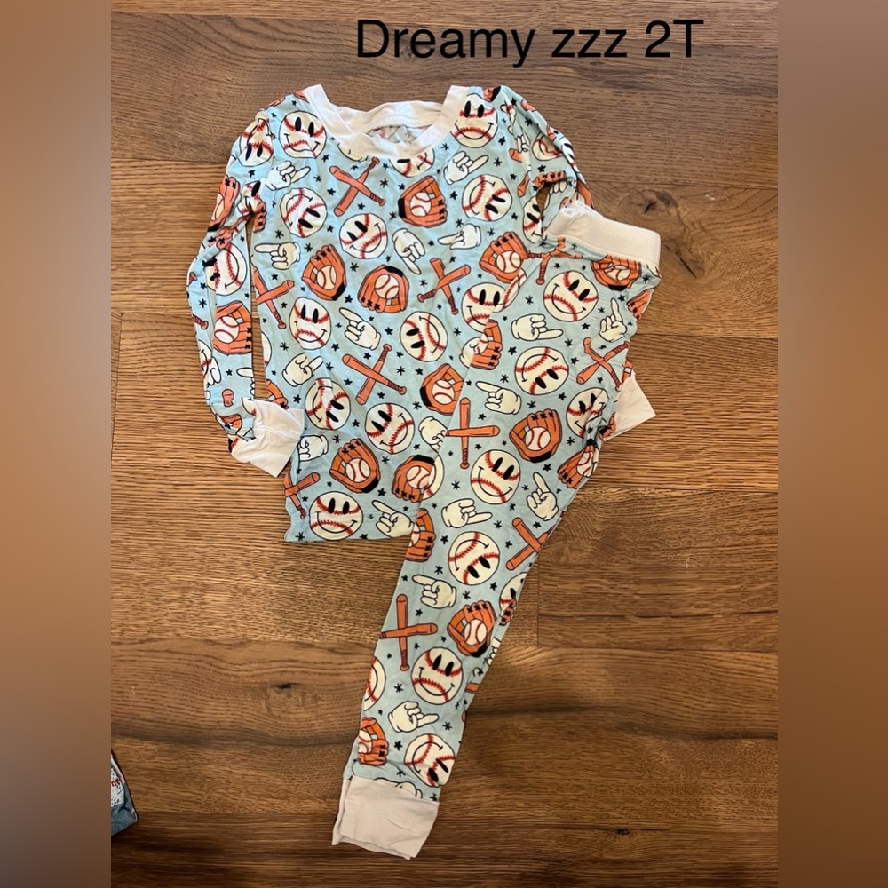 Dreamy ZZZ 2t baseball bamboo pajamas set